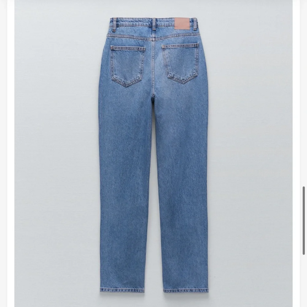 Zara NWT super high rise straight leg jeans - Picture 2 of 11